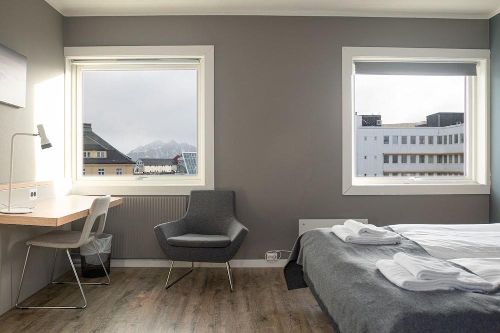 Hotel Aurora Svolvær Exterior foto